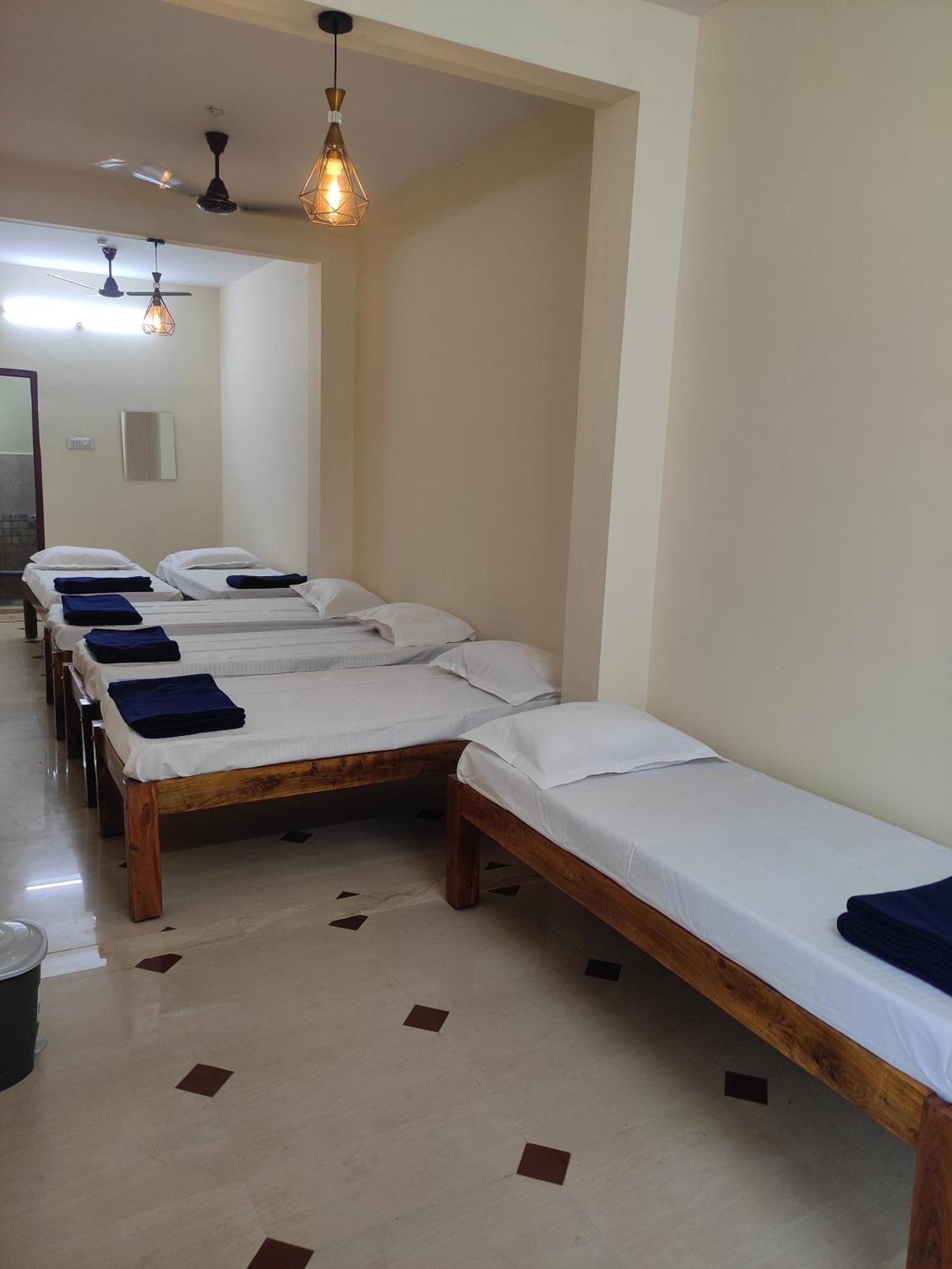Nest Inn Service Rooms Chikmagalūr 외부 사진