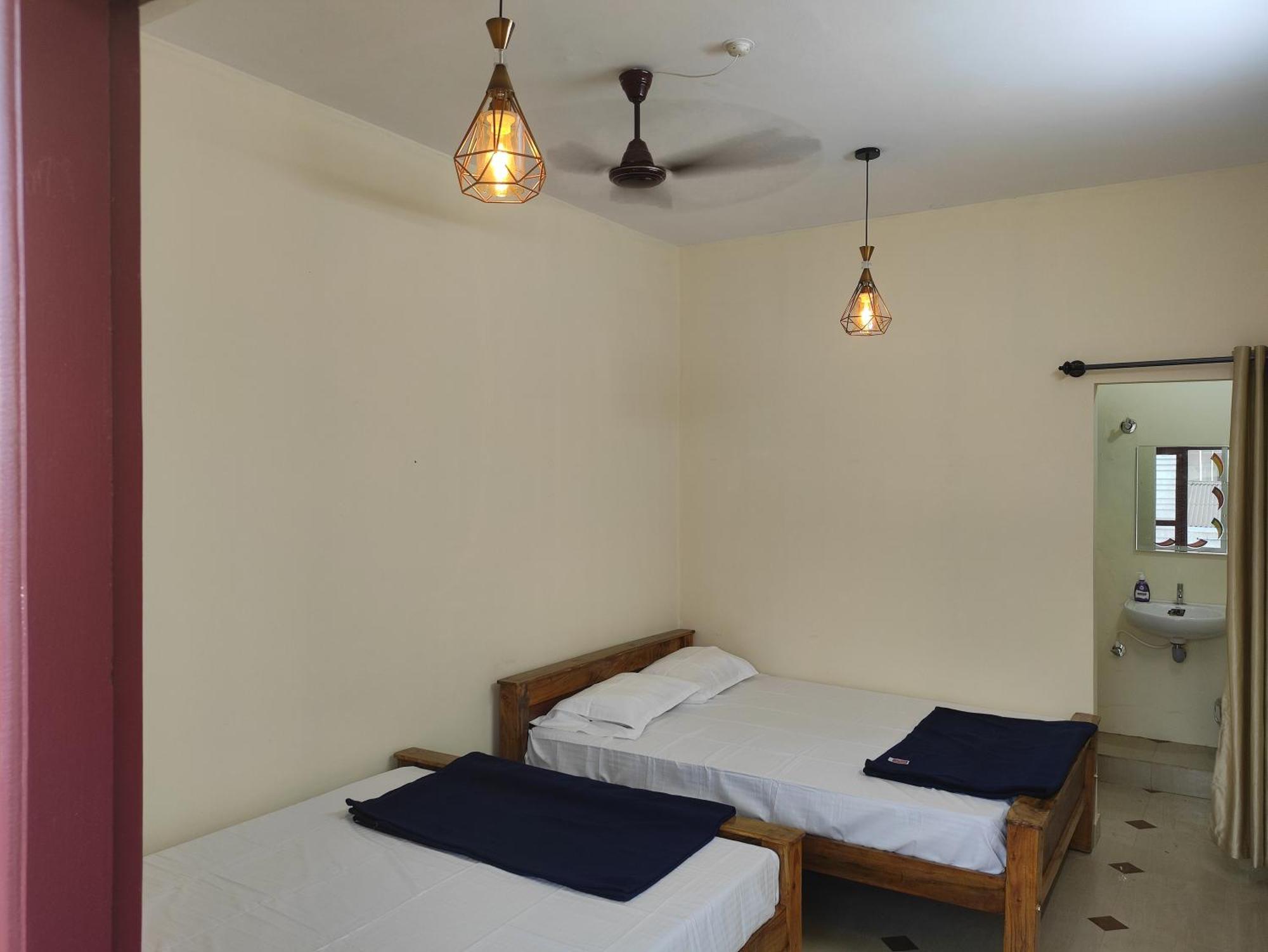 Nest Inn Service Rooms Chikmagalūr 외부 사진